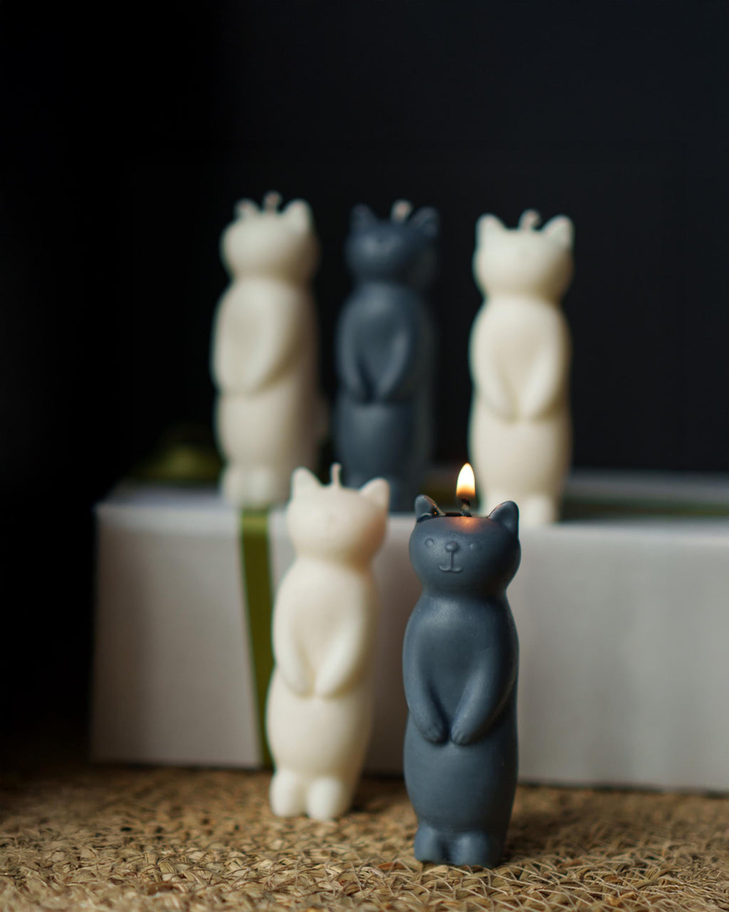 Cat-shaped candle - natural soy wax - Cat lover Gift - Unscented