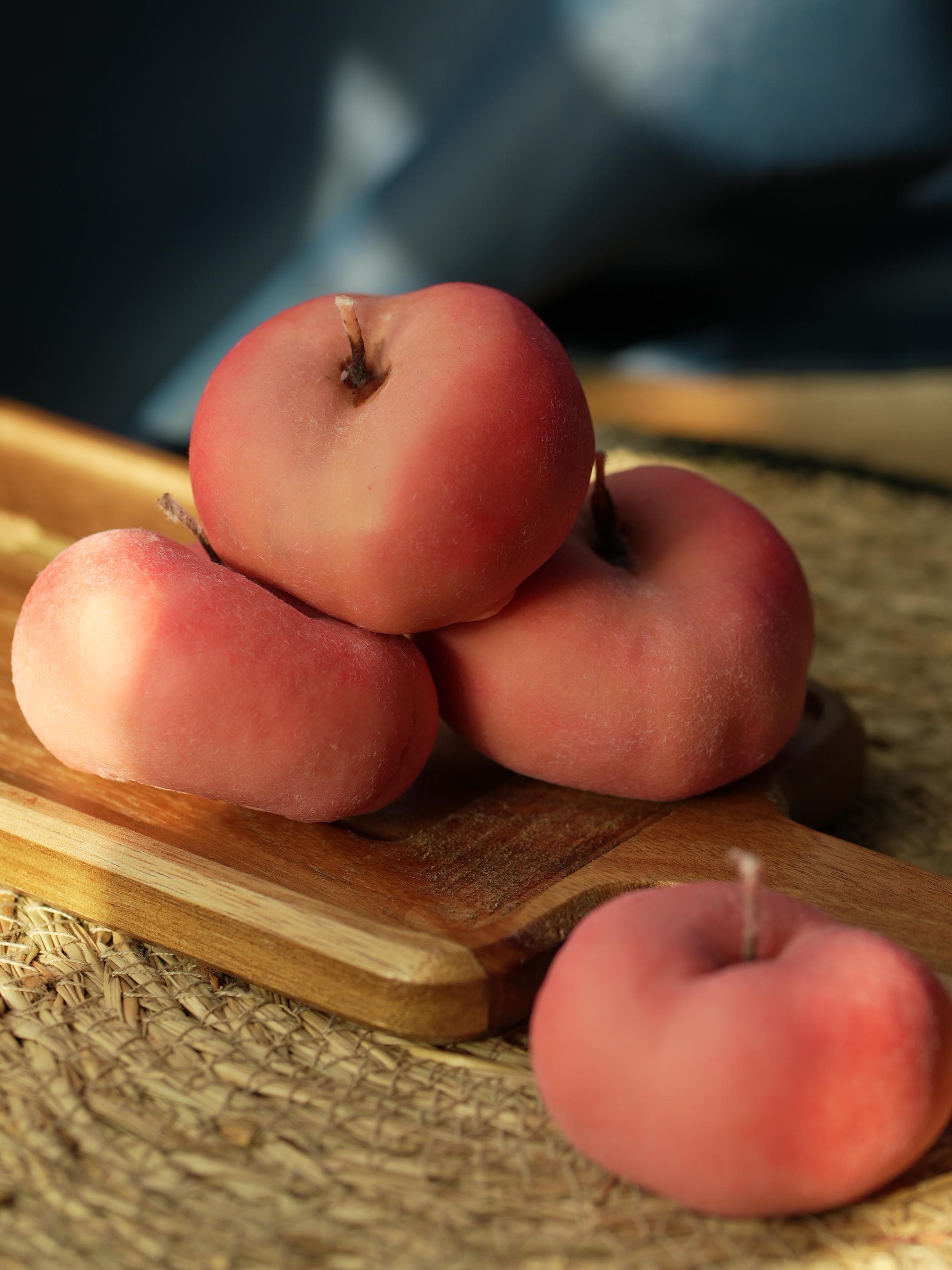 Handmade Peach Candle: Realistic Soy Wax Fruit Candle