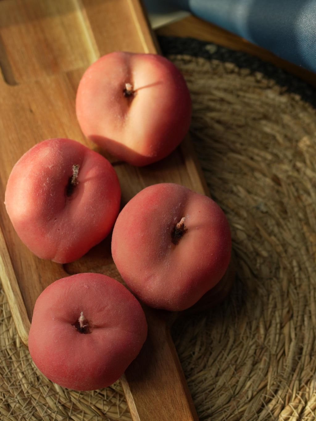 Handmade Peach Candle: Realistic Soy Wax Fruit Candle