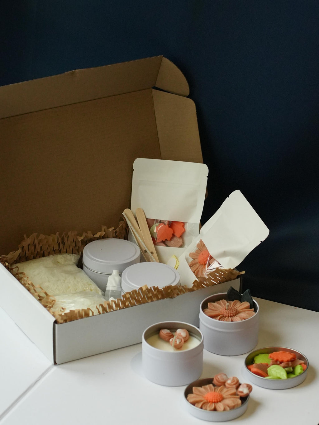 DIY Candle Making Kit: Natural Soy Wax, Floral Decorations, Autumn Gift Set