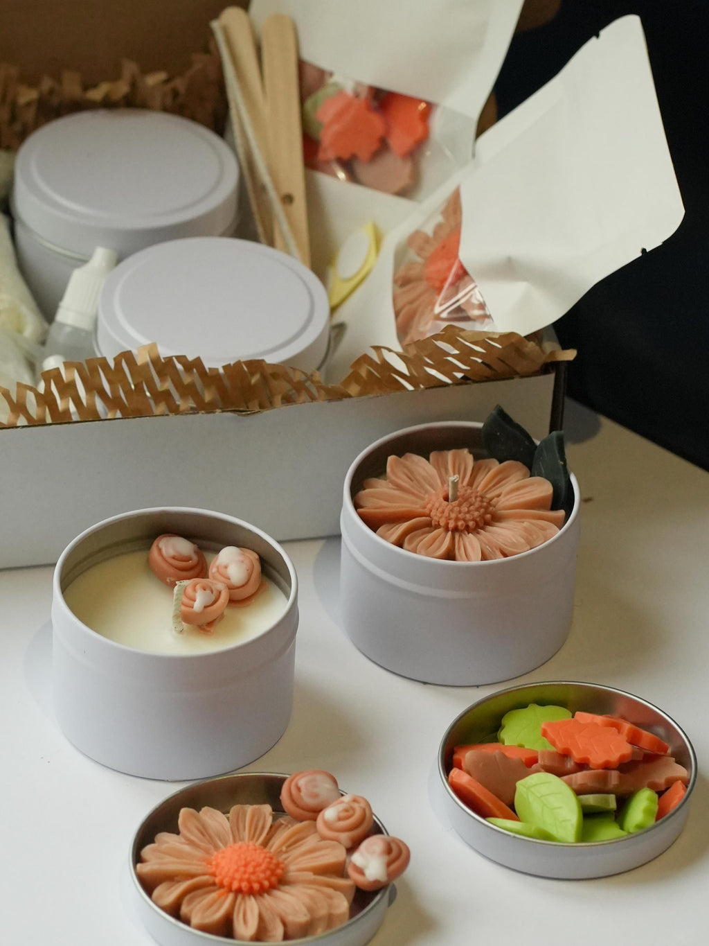 DIY Candle Making Kit: Natural Soy Wax, Floral Decorations, Autumn Gift Set