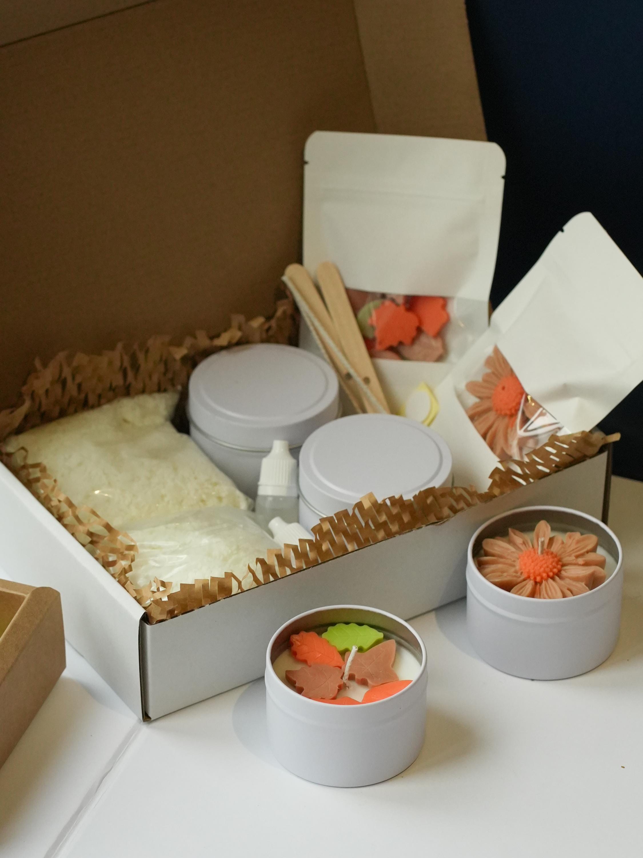 DIY Candle Making Kit: Natural Soy Wax, Floral Decorations, Autumn Gift Set