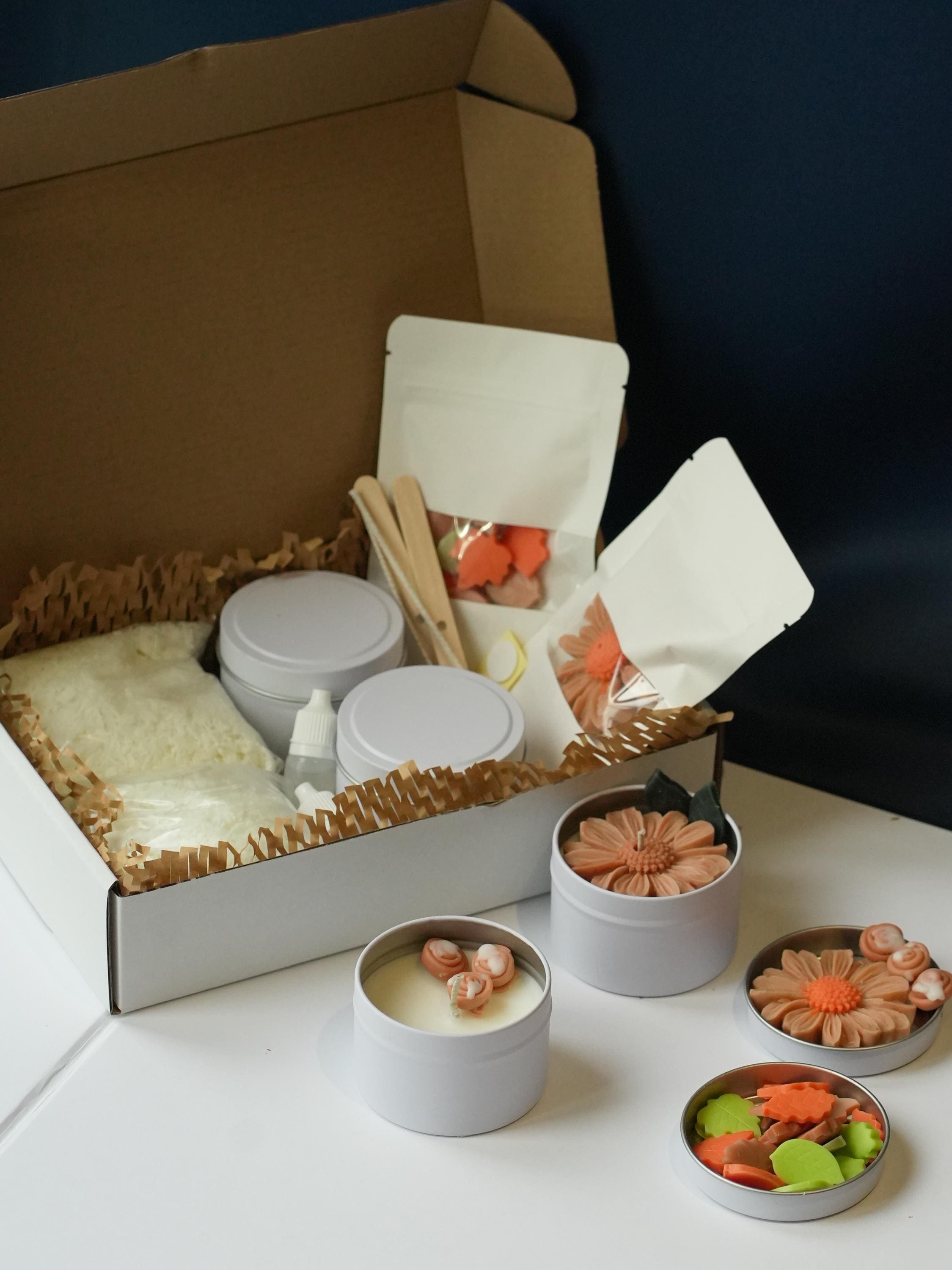 DIY Candle Making Kit: Natural Soy Wax, Floral Decorations, Autumn Gift Set